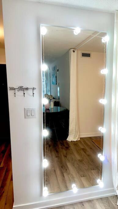 Luxurious Condo In The Center Of Downtown Toronto Exterior foto