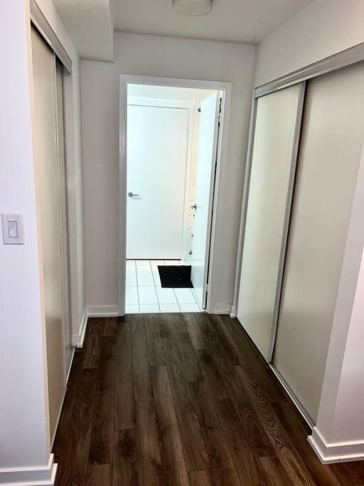 Luxurious Condo In The Center Of Downtown Toronto Exterior foto