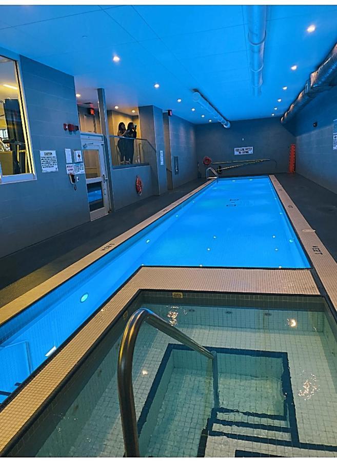 Luxurious Condo In The Center Of Downtown Toronto Exterior foto